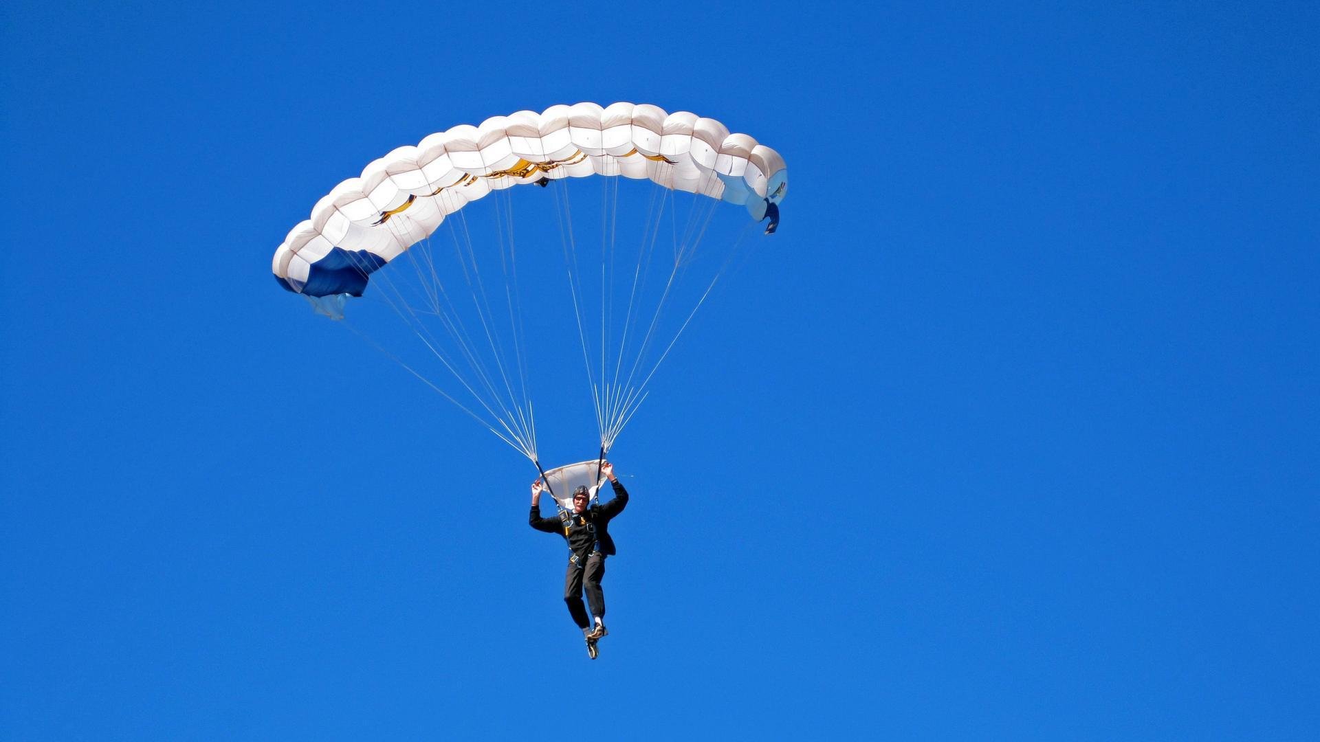 法甲：蒙彼利埃1-1战平巴黎，比赛节奏紧凑，蒙彼利埃vs巴黎圣日耳曼比赛回放